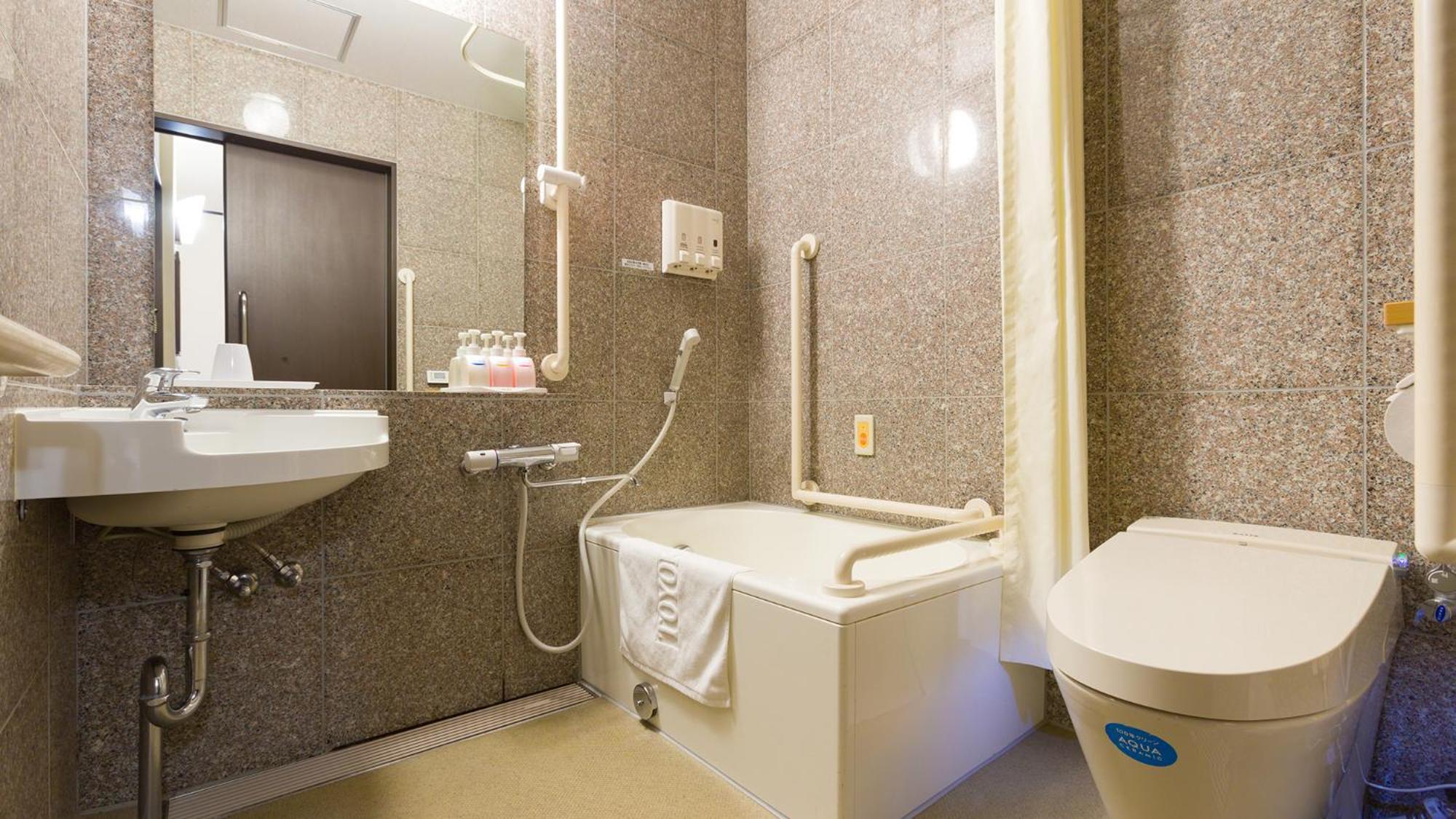 Toyoko Inn Tsu Eki Nishi Guchi Exterior foto