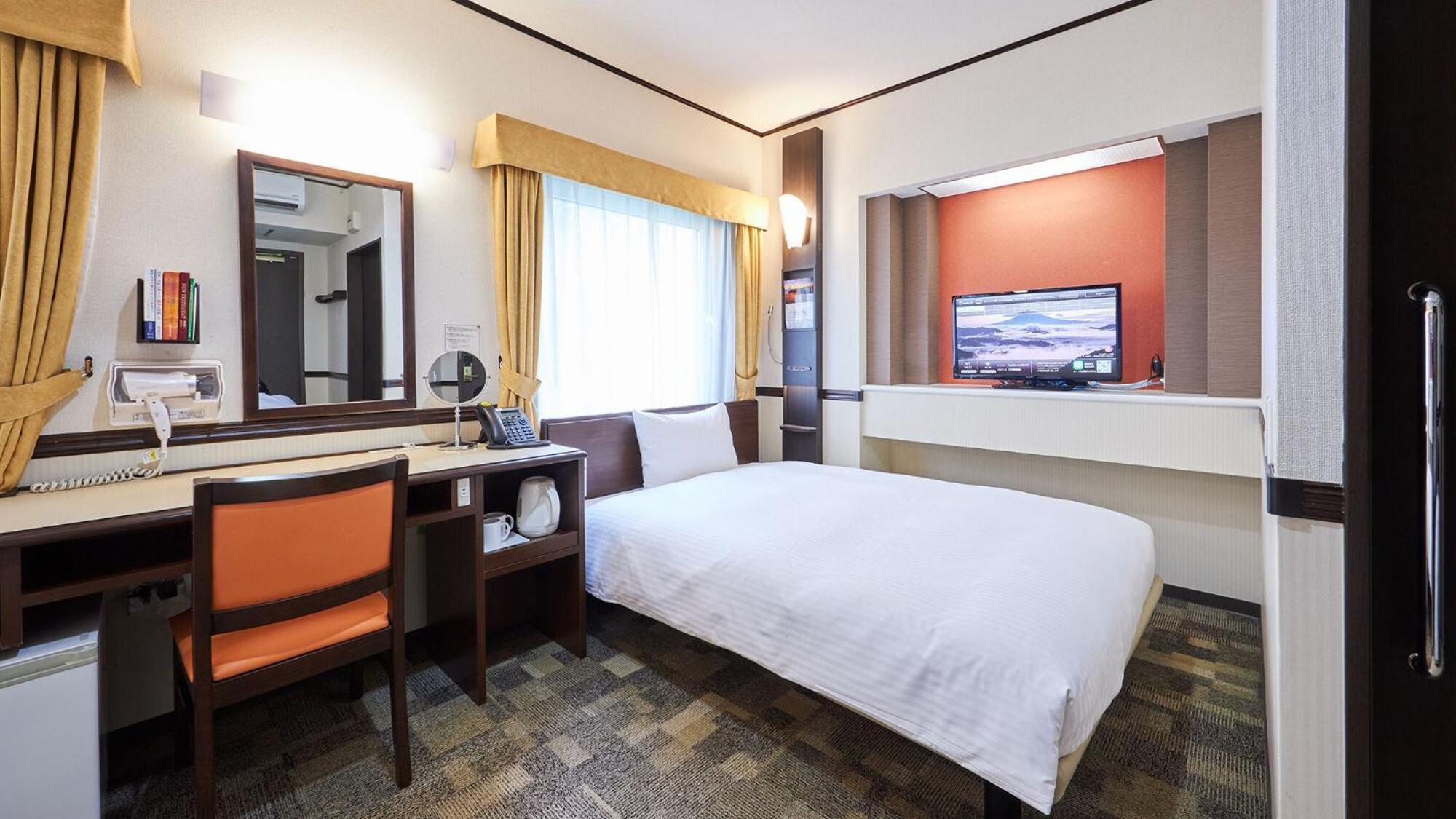 Toyoko Inn Tsu Eki Nishi Guchi Quarto foto