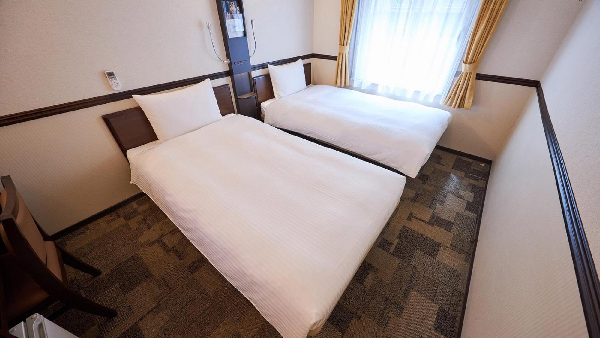 Toyoko Inn Tsu Eki Nishi Guchi Quarto foto